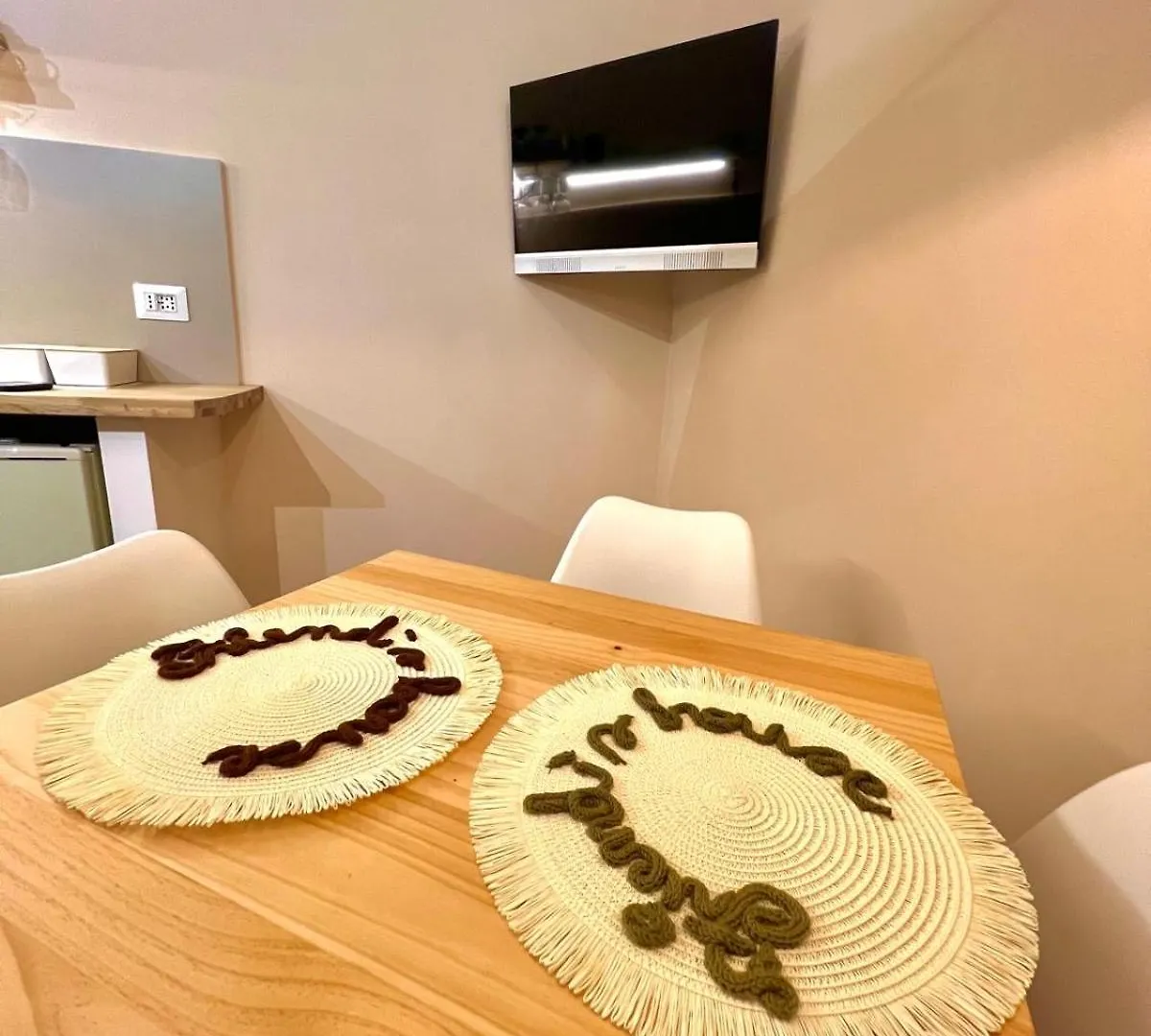 Friends House Napoli Bed & Breakfast Italy