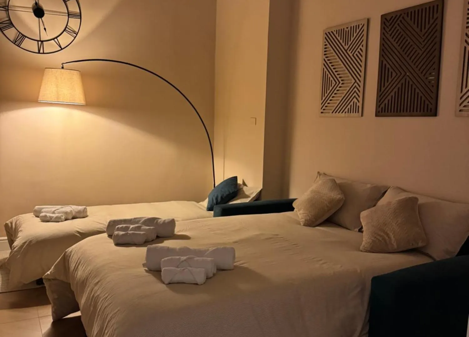 Friends House Napoli Bed & Breakfast 0*, Naples Italy